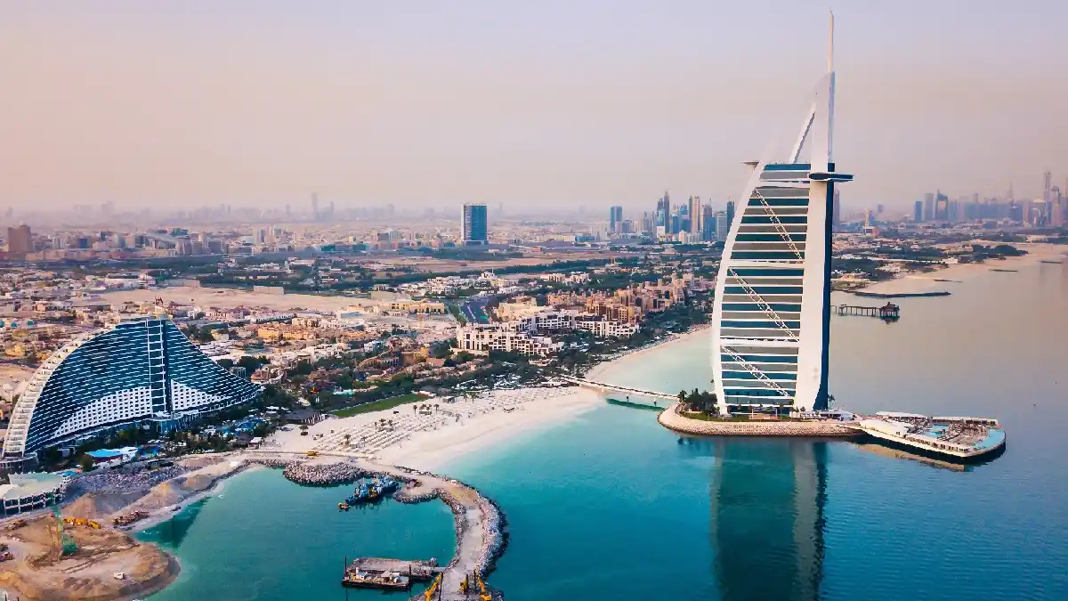 Don’t Disappear in the Desert: Your Guide to Absconding in the UAE